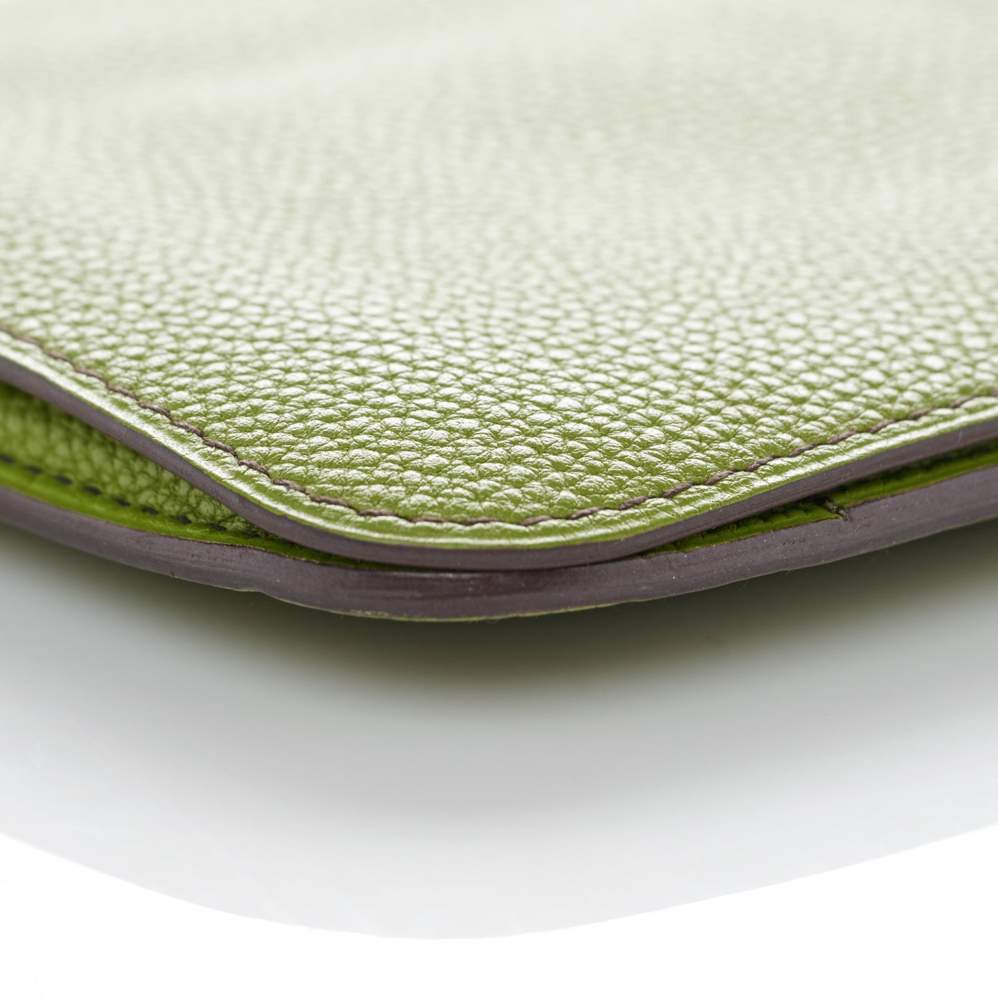 Togo Dogon Duo Wallet Vert Anis