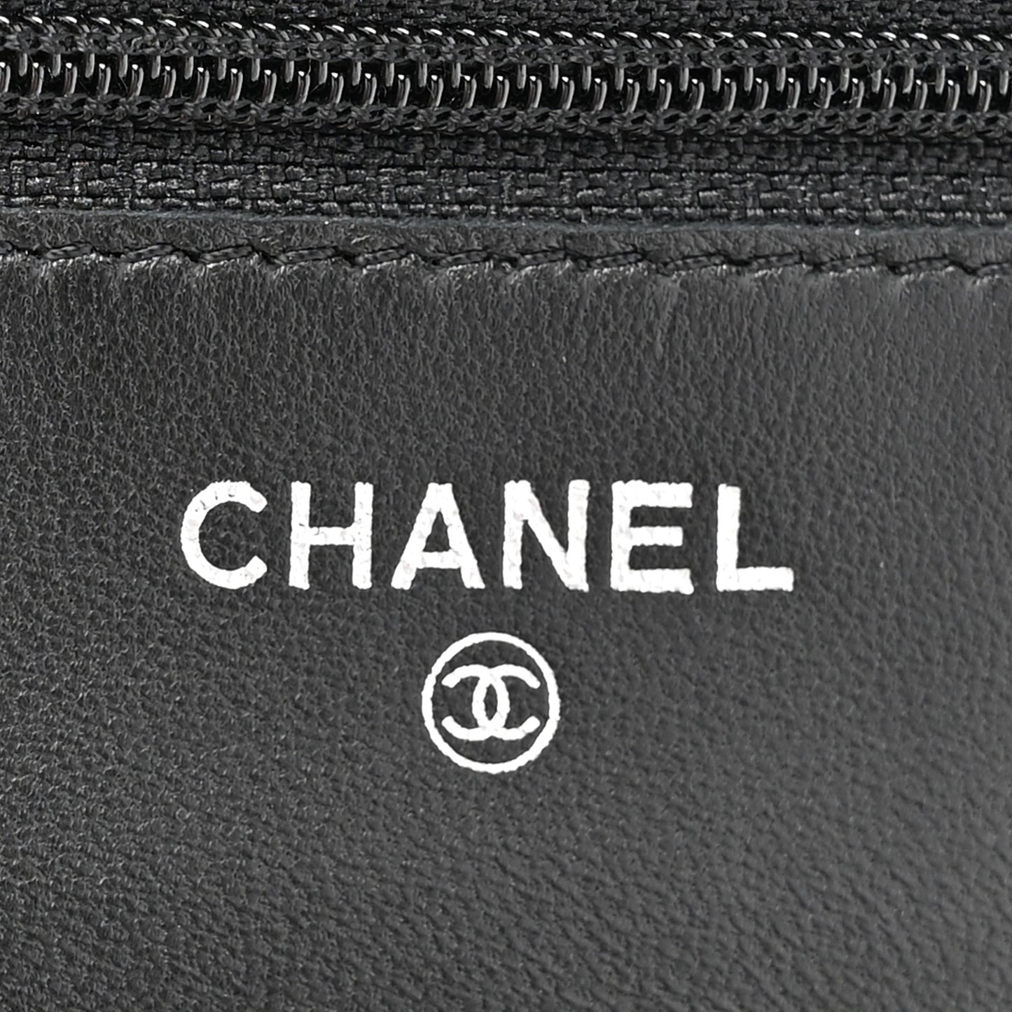 Lambskin Quilted Wallet On Chain WOC Black