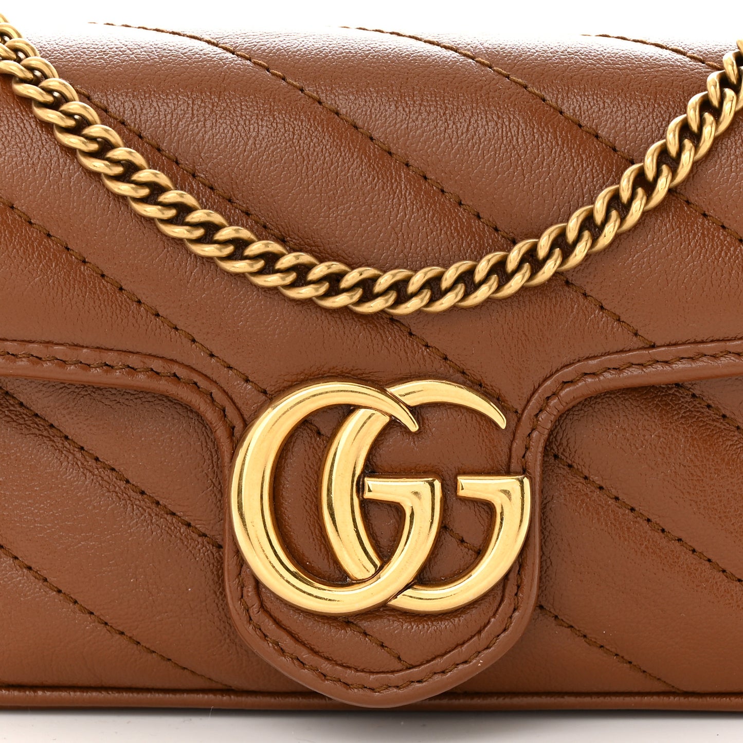 Azalea Calfskin Matelasse Diagonal Super Mini GG Marmont Shoulder Bag Cuir