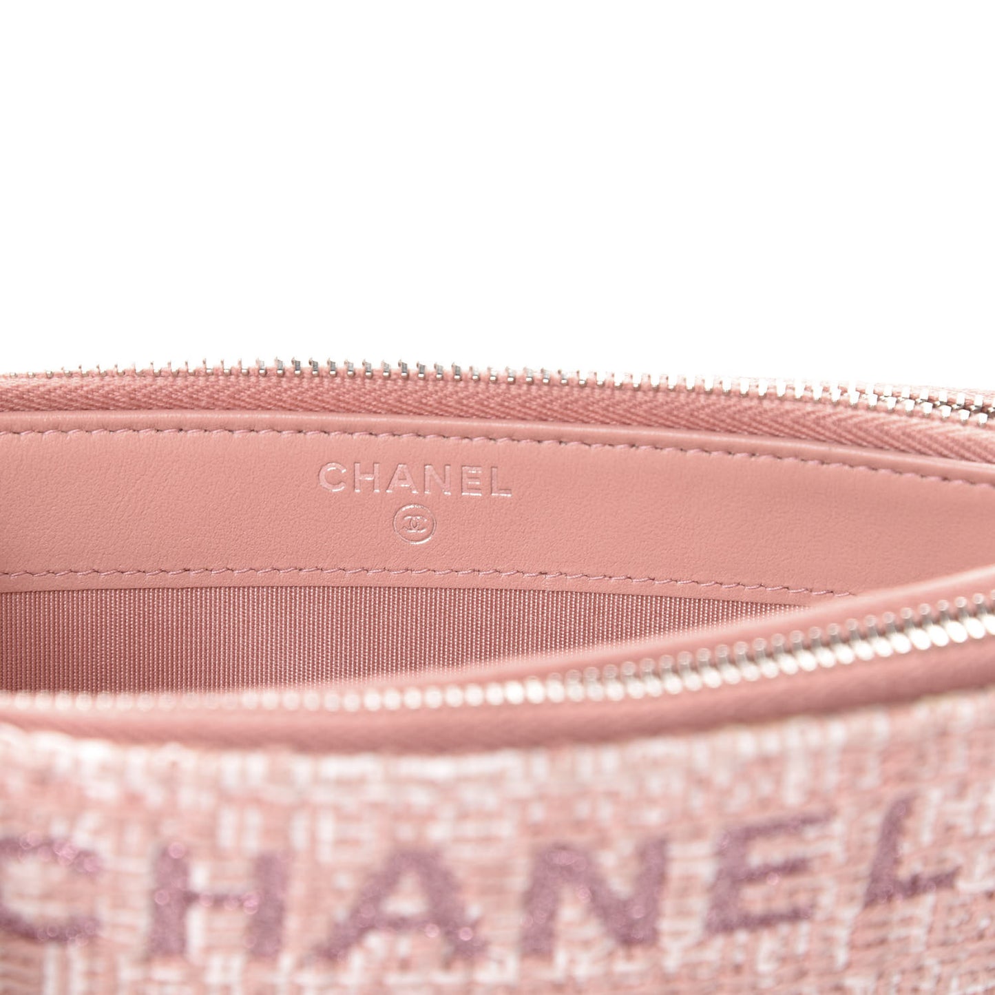 Canvas Small Deauville Clutch With Chain Pink