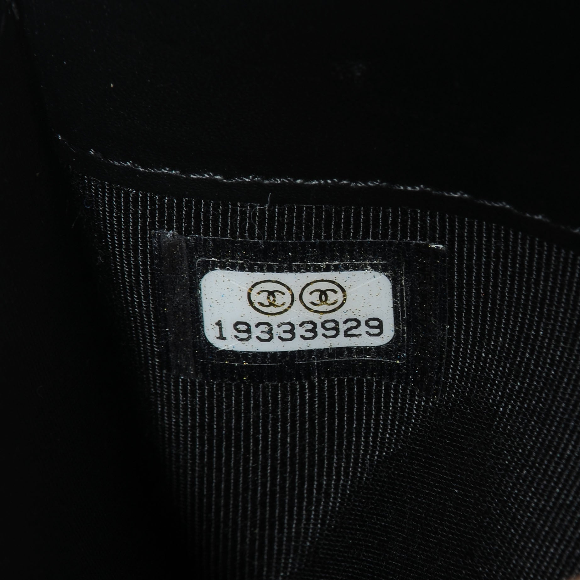 Chanel Patent Yen Wallet Black 8 of 8