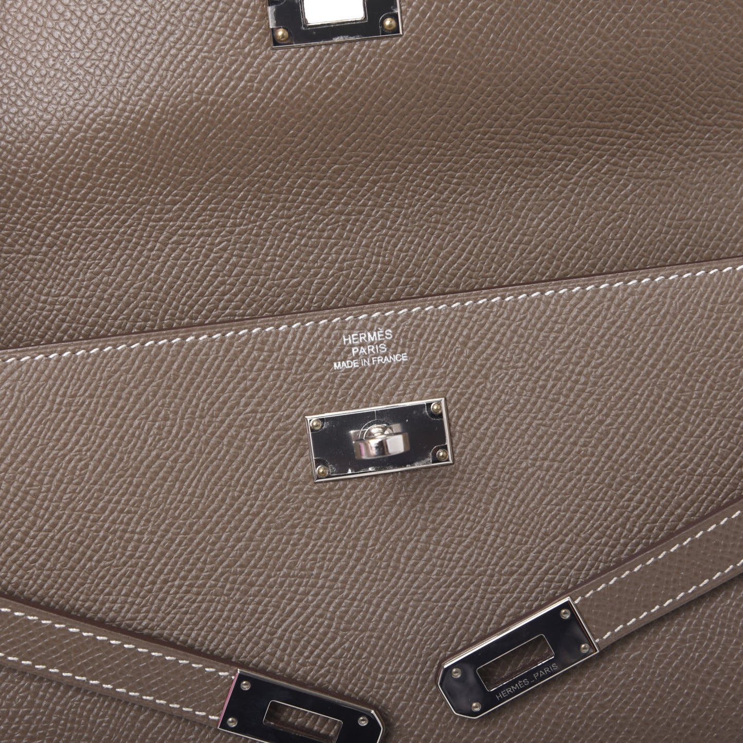 Epsom Kelly Longue Wallet Etoupe