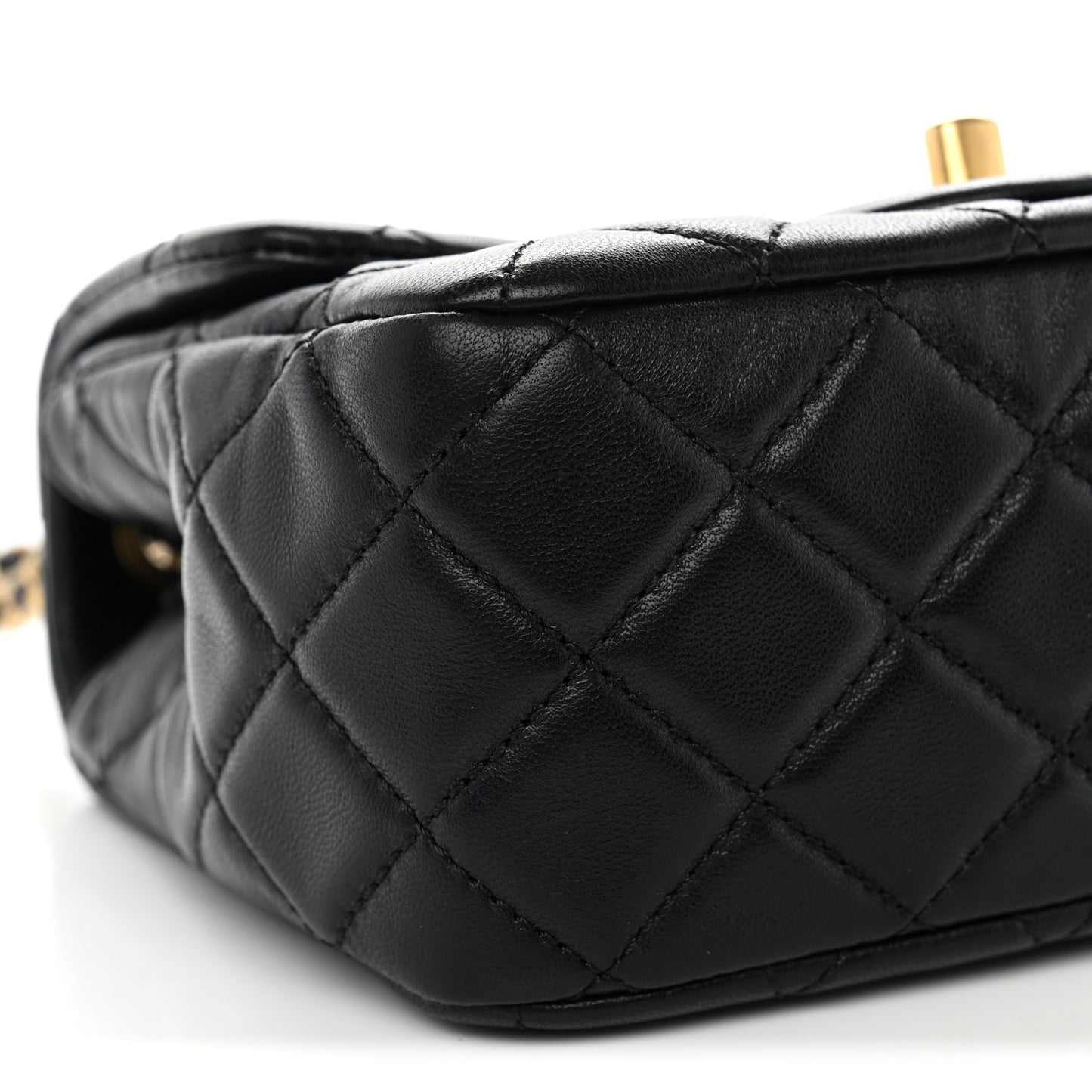 Lambskin Quilted Mini Pearl Crush Flap Black