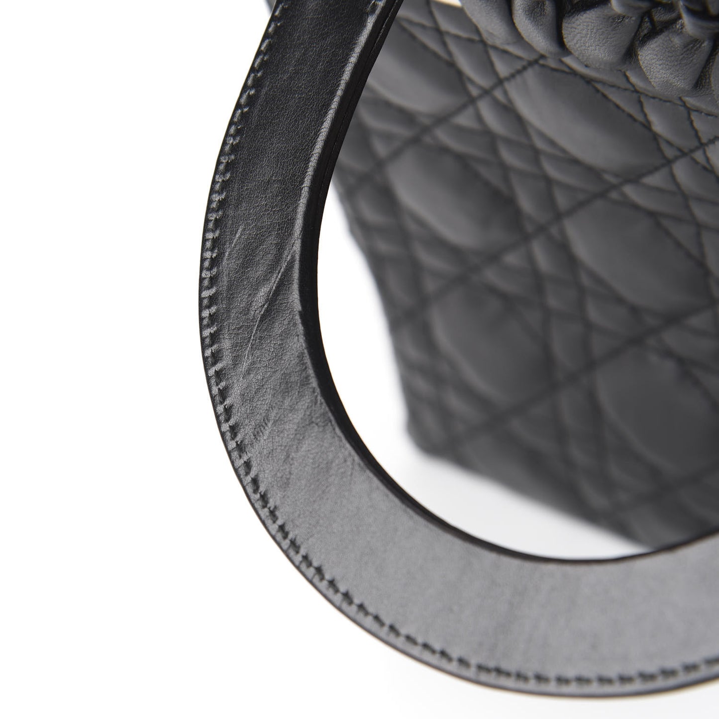 Lambskin Cannage Bow Medium Lady Dior Black