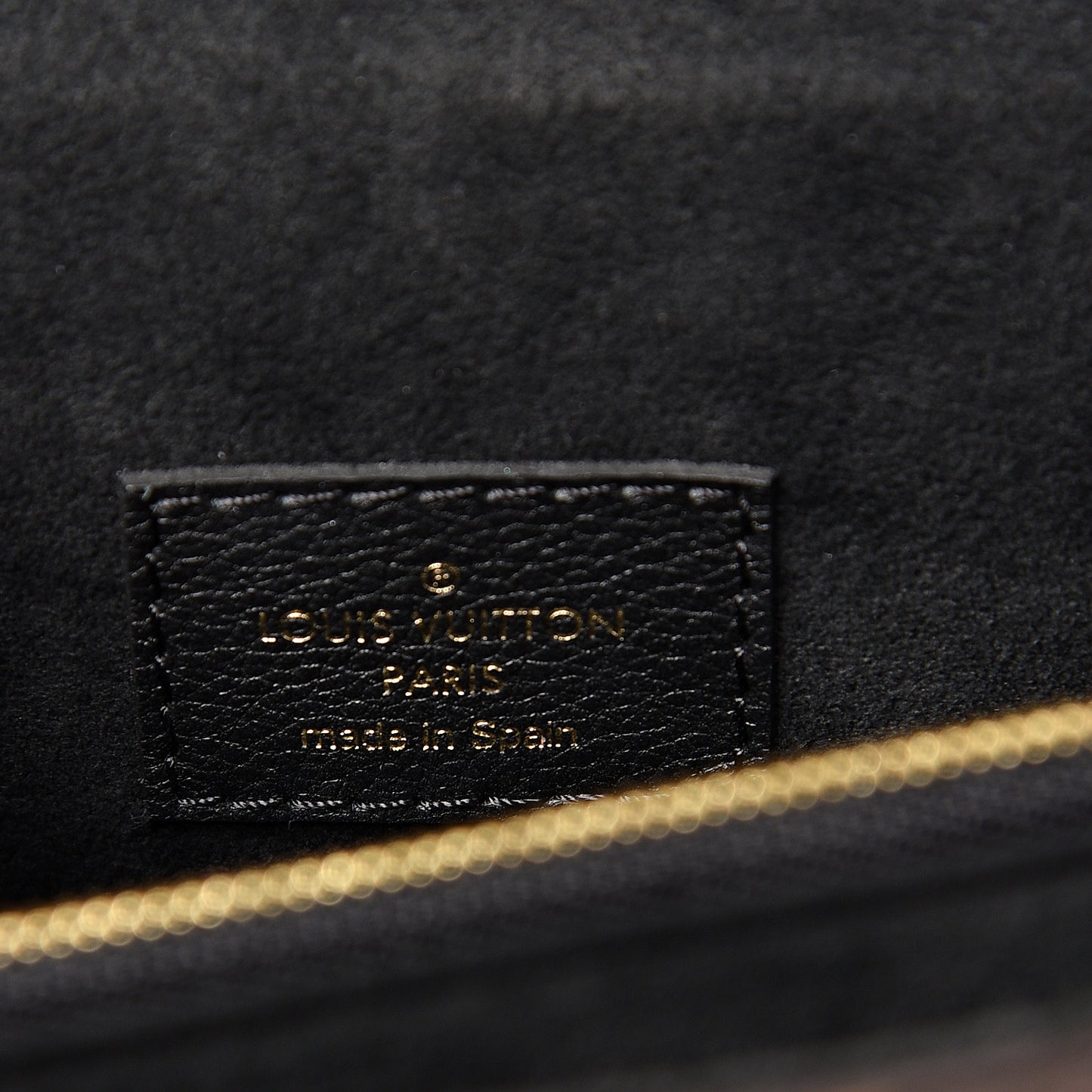 Monogram Victoire Black