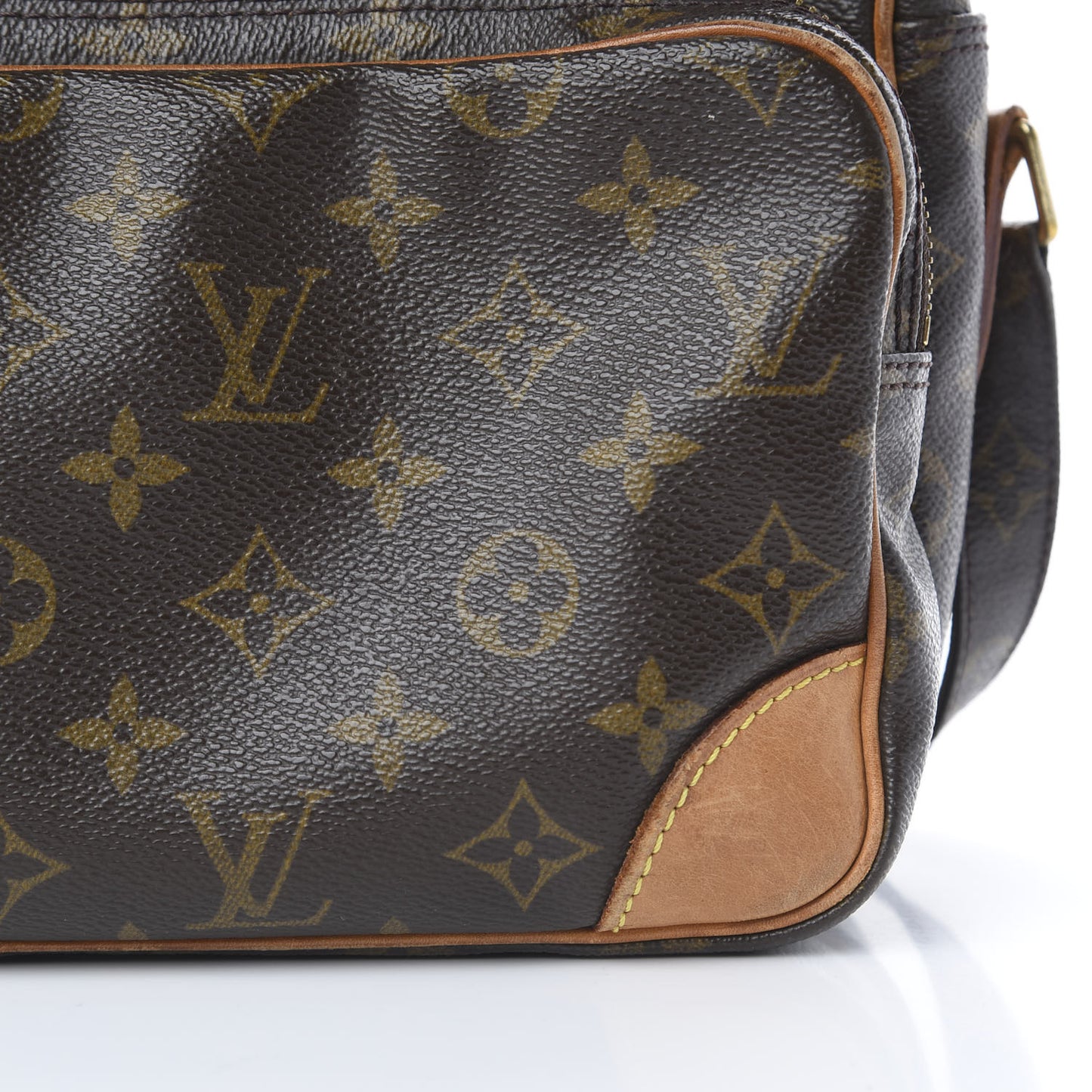 Monogram Nil 28