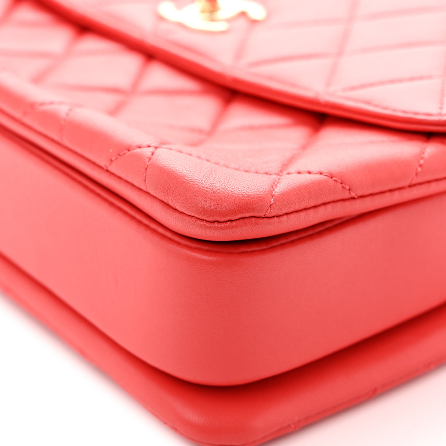 Lambskin Quilted Medium Trendy CC Flap Dual Handle Bag Coral