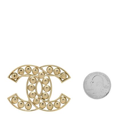 Chanel Pearl CC Brooch Light Gold 2 of 3