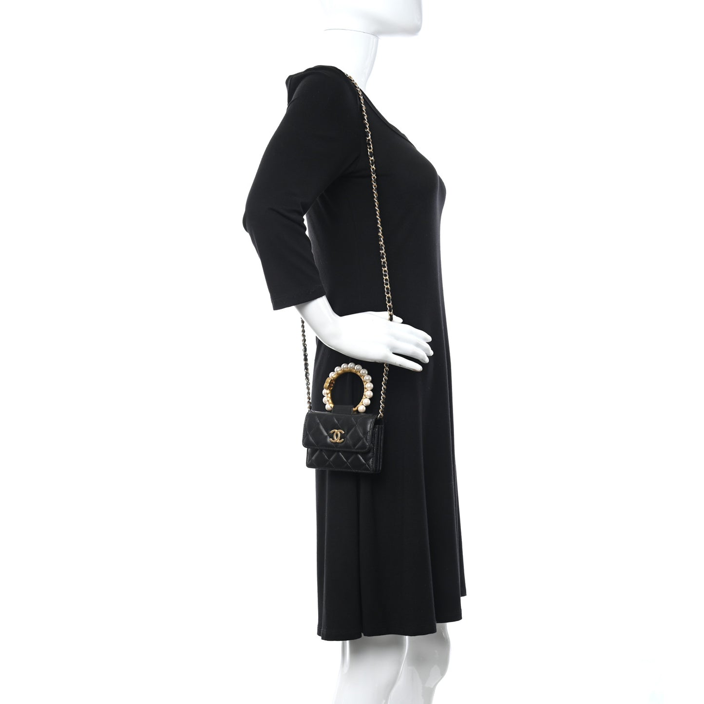 Lambskin Quilted Pearl Crown Clutch With Chain Black