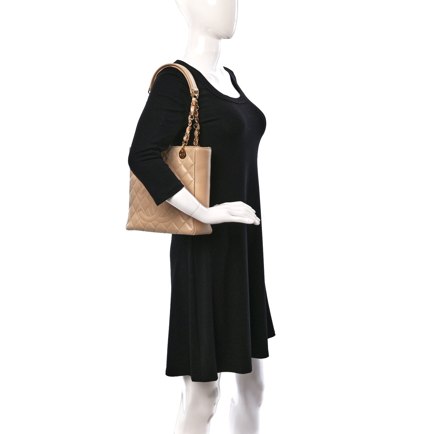 Caviar Quilted Petit Shopping Tote PST Beige Clair