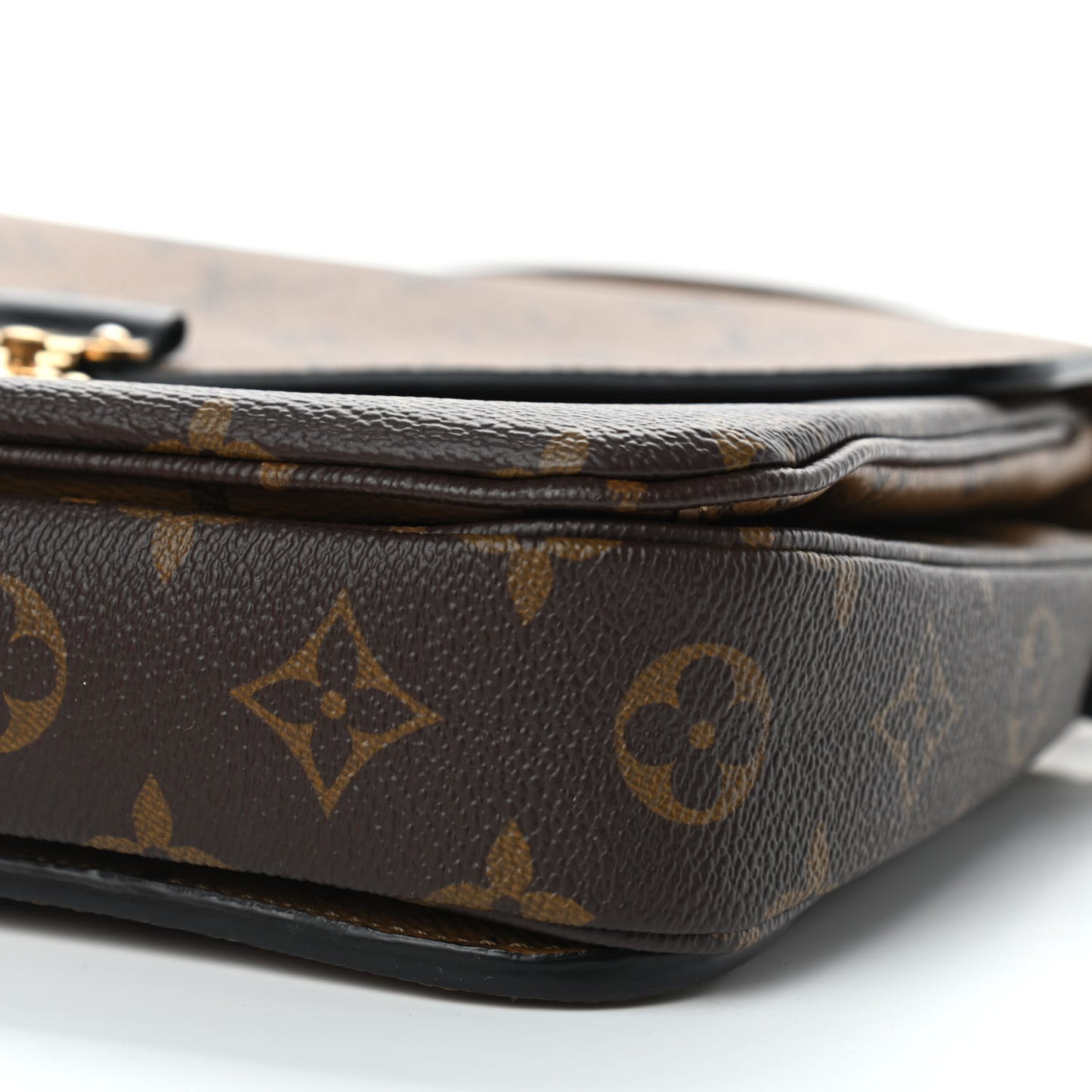 Reverse Monogram Pochette Metis