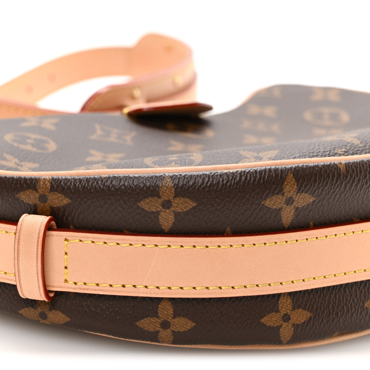 Monogram Croissant MM NM