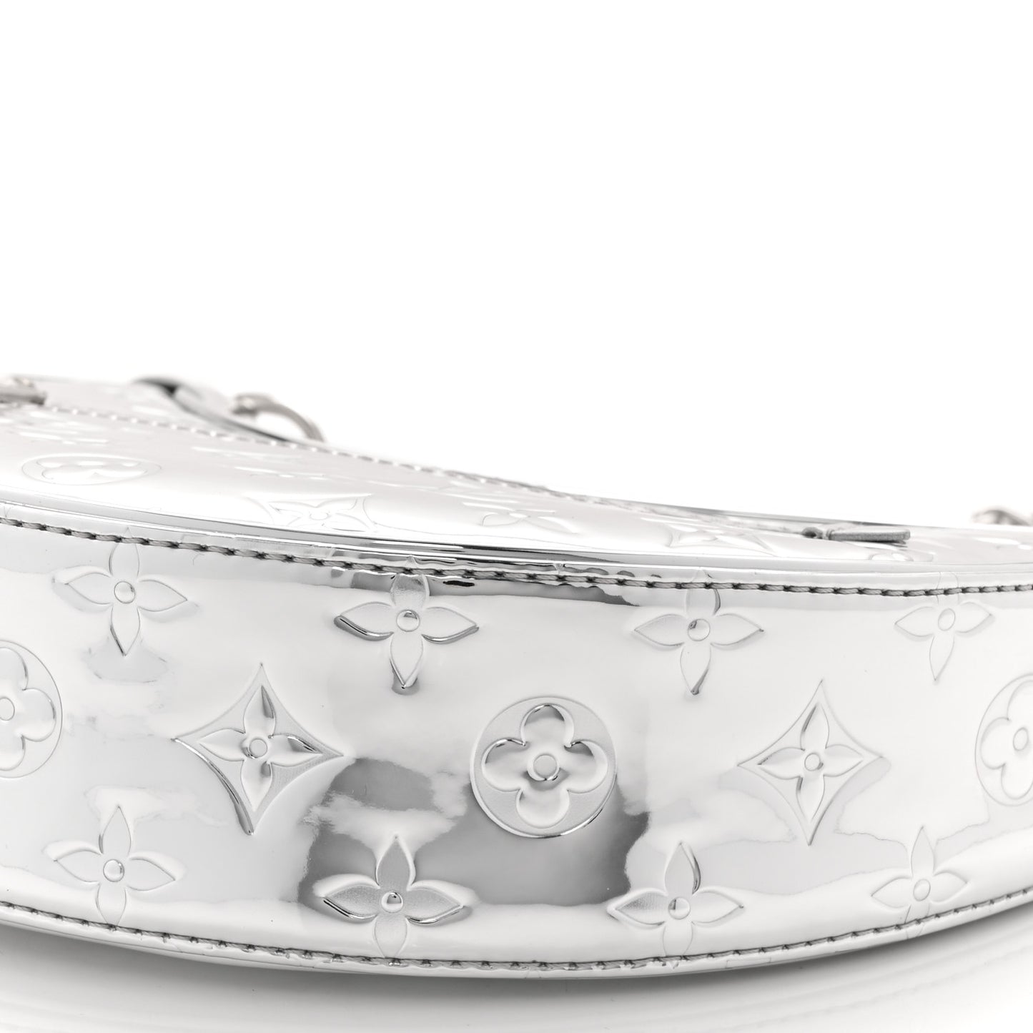 Monogram Miroir Loop PM Silver