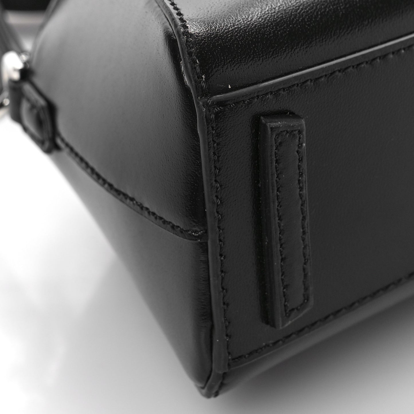 Box Calfskin Mini Antigona Stretch Black