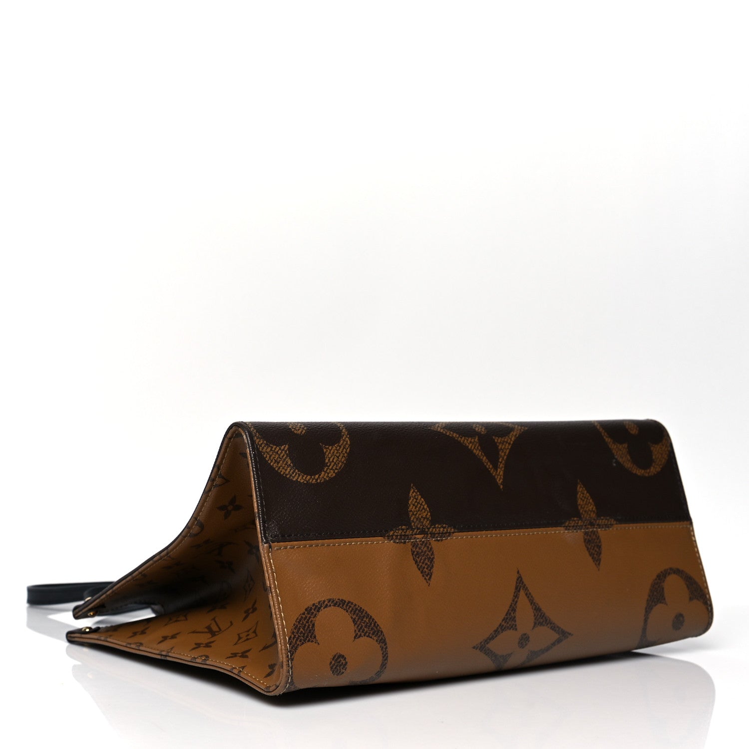 Louis Vuitton Reverse Monogram Giant Onthego MM 4 of 14