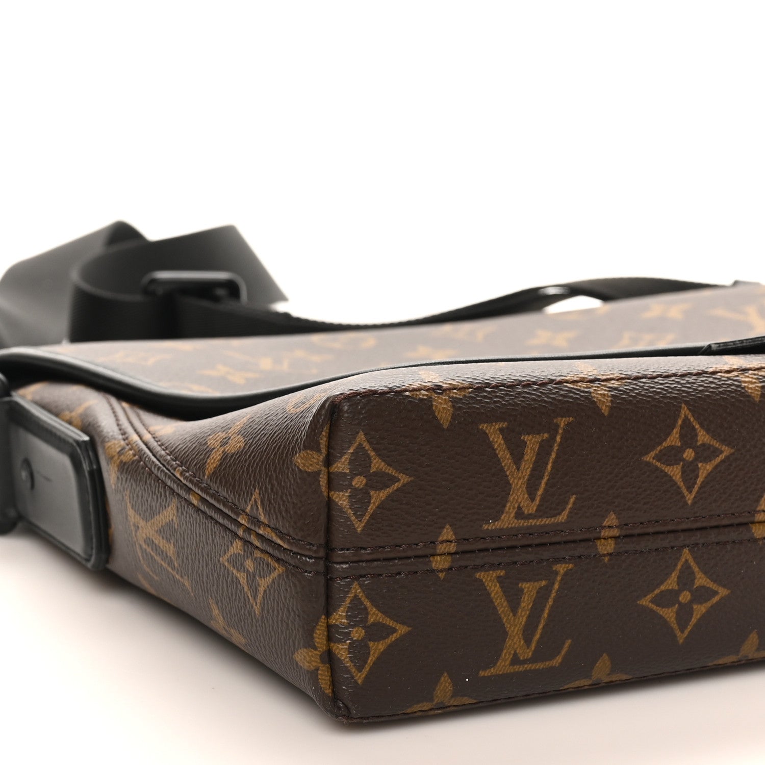 Louis Vuitton Monogram Macassar Magnetic Messenger 8 of 9