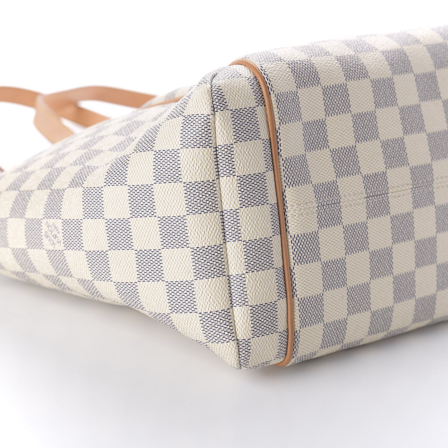 Louis Vuitton Damier Azur Totally MM 6 of 9