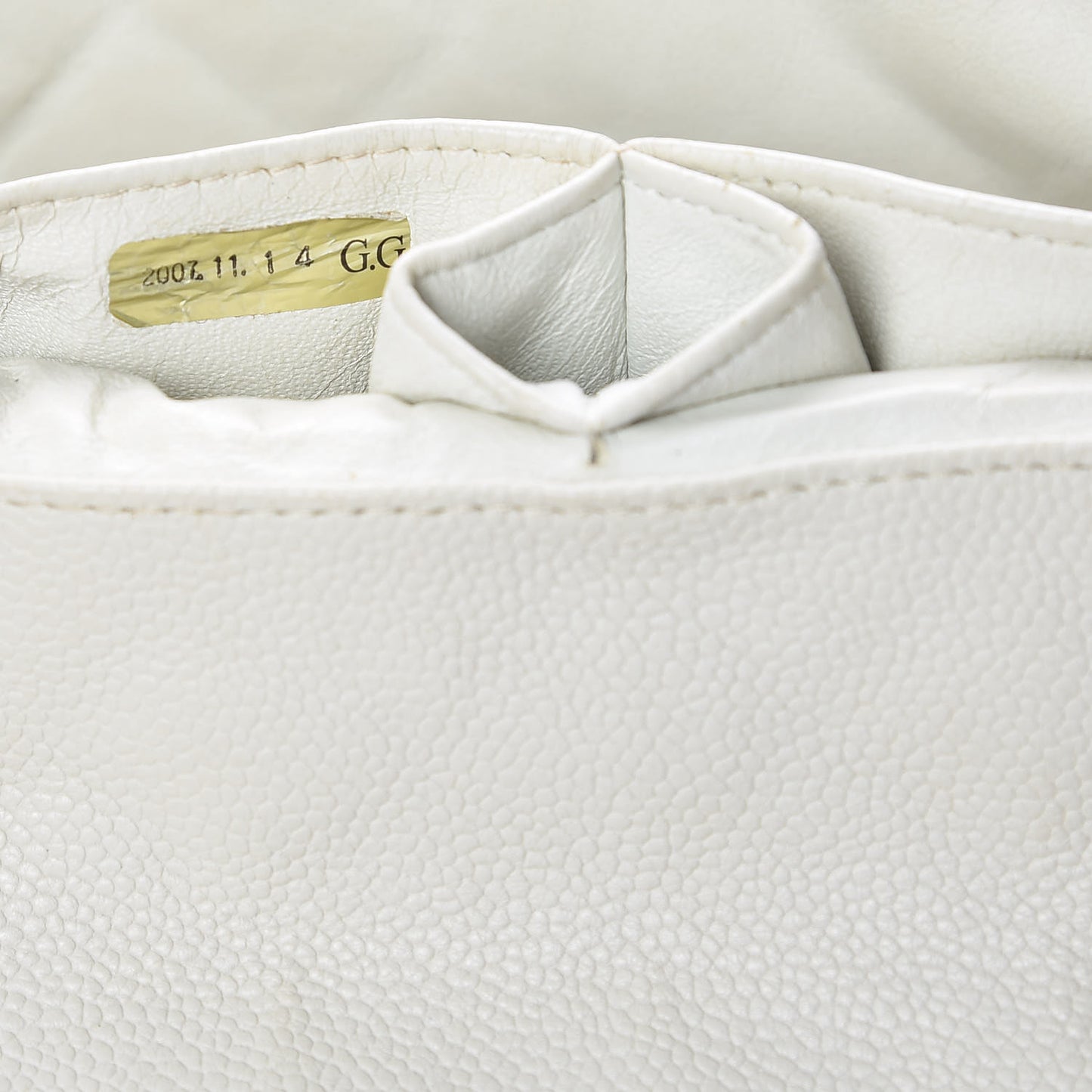 Caviar Quilted 2.55 Reissue East West Flap White