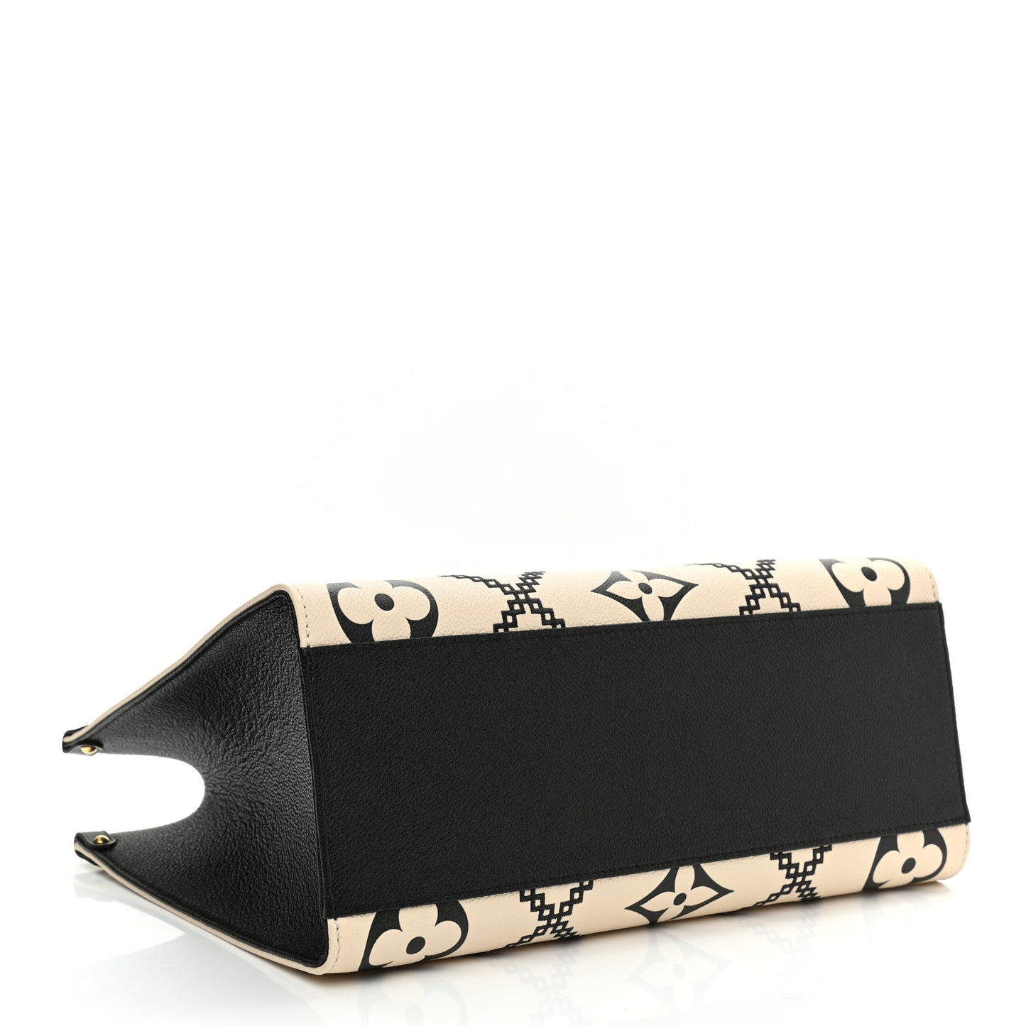 Empreinte Monogram Giant Broderies Onthego MM Cream Black