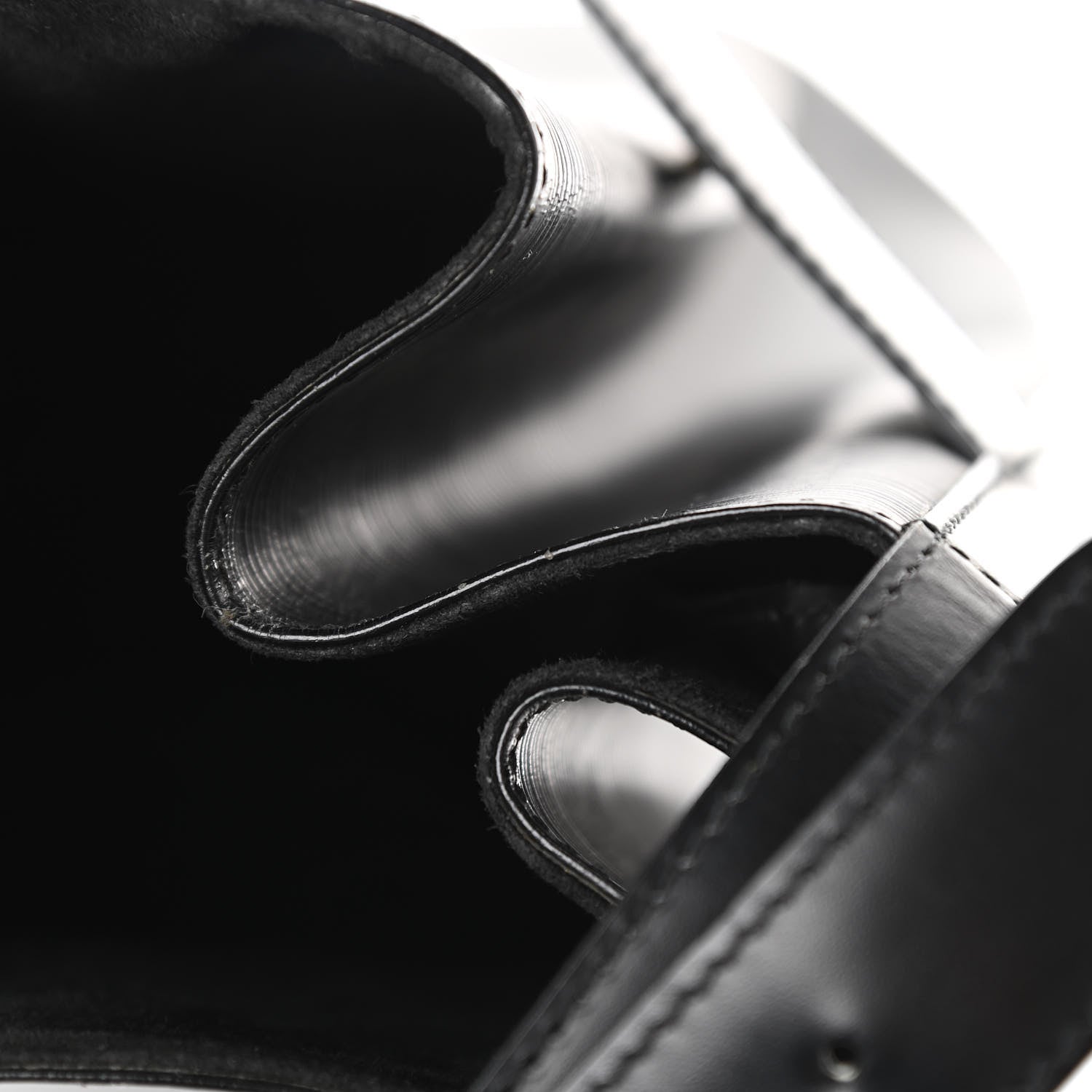 Louis Vuitton Epi Sac D'Epaule GM Black 15 of 18