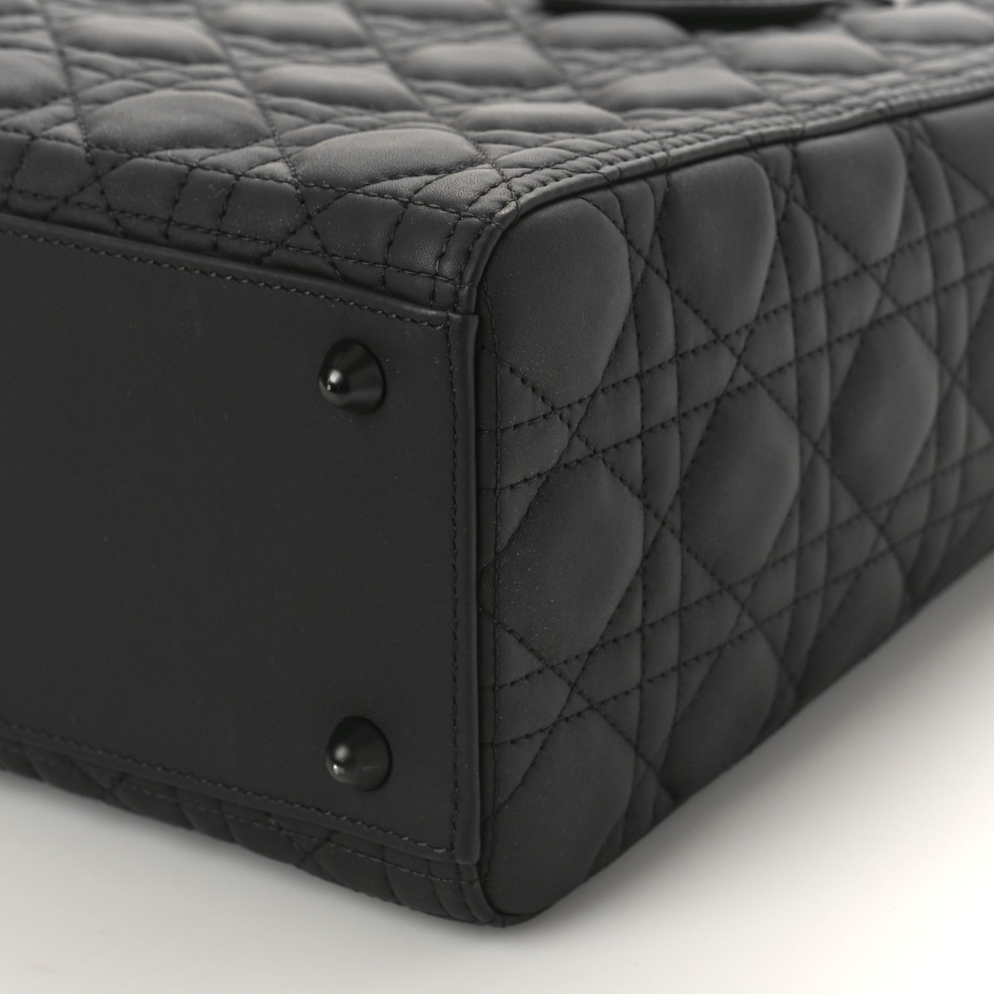 Ultra Matte Calfskin Cannage Large Lady Dior Black