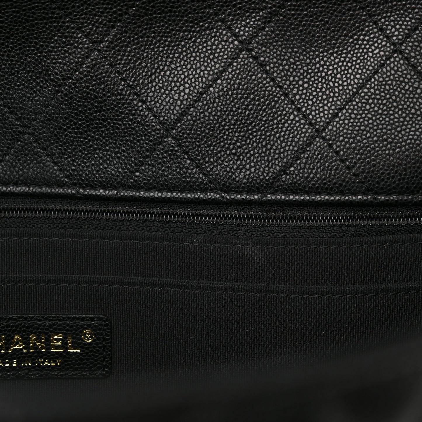 Caviar Quilted XXL Travel Flap Bag Black