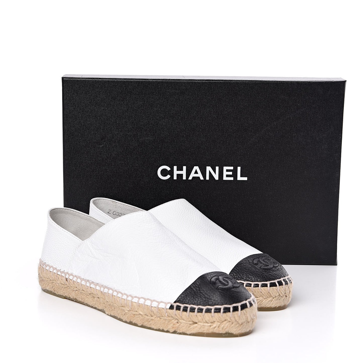 Grained Calfskin CC Espadrilles 38 White Black