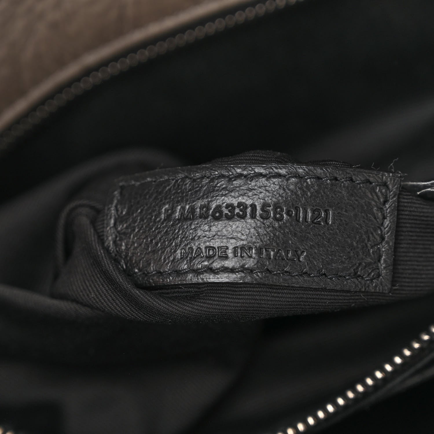 Saint Laurent Crinkled Calfskin Matelasse Monogram Medium Niki Chain Satchel Fog 7 of 11
