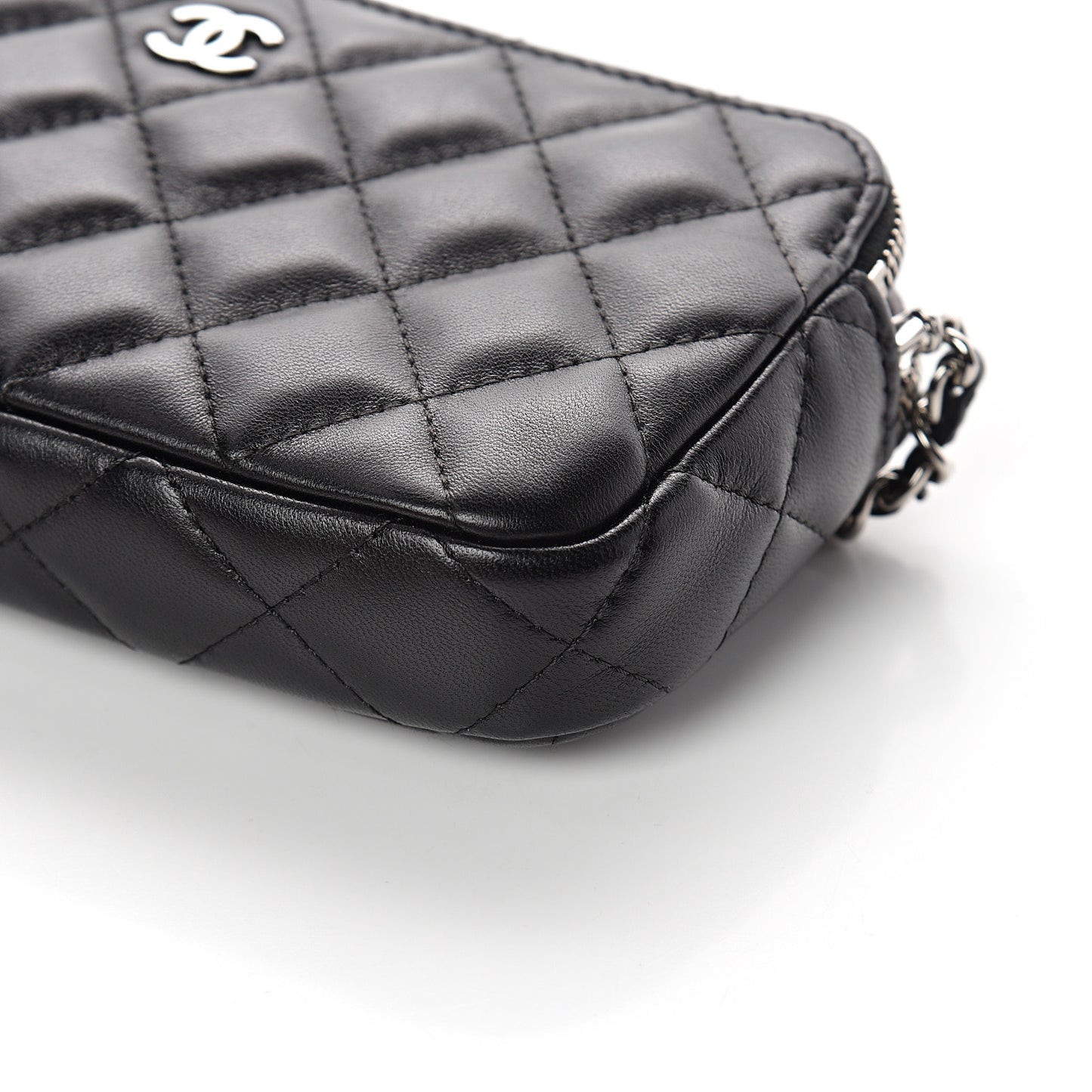 Lambskin Quilted Small Clutch With Chain Black