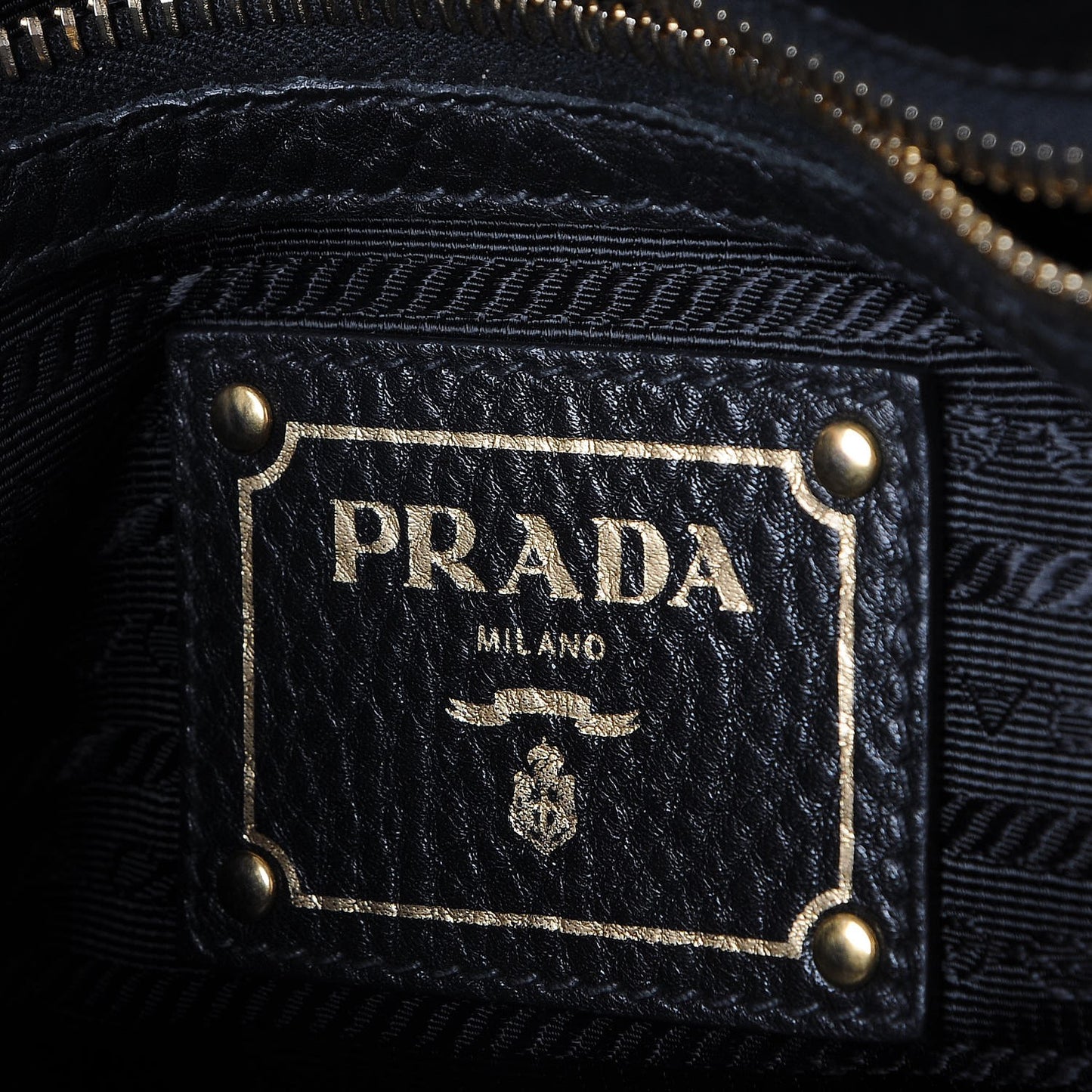 Vitello Daino Tote Nero Black