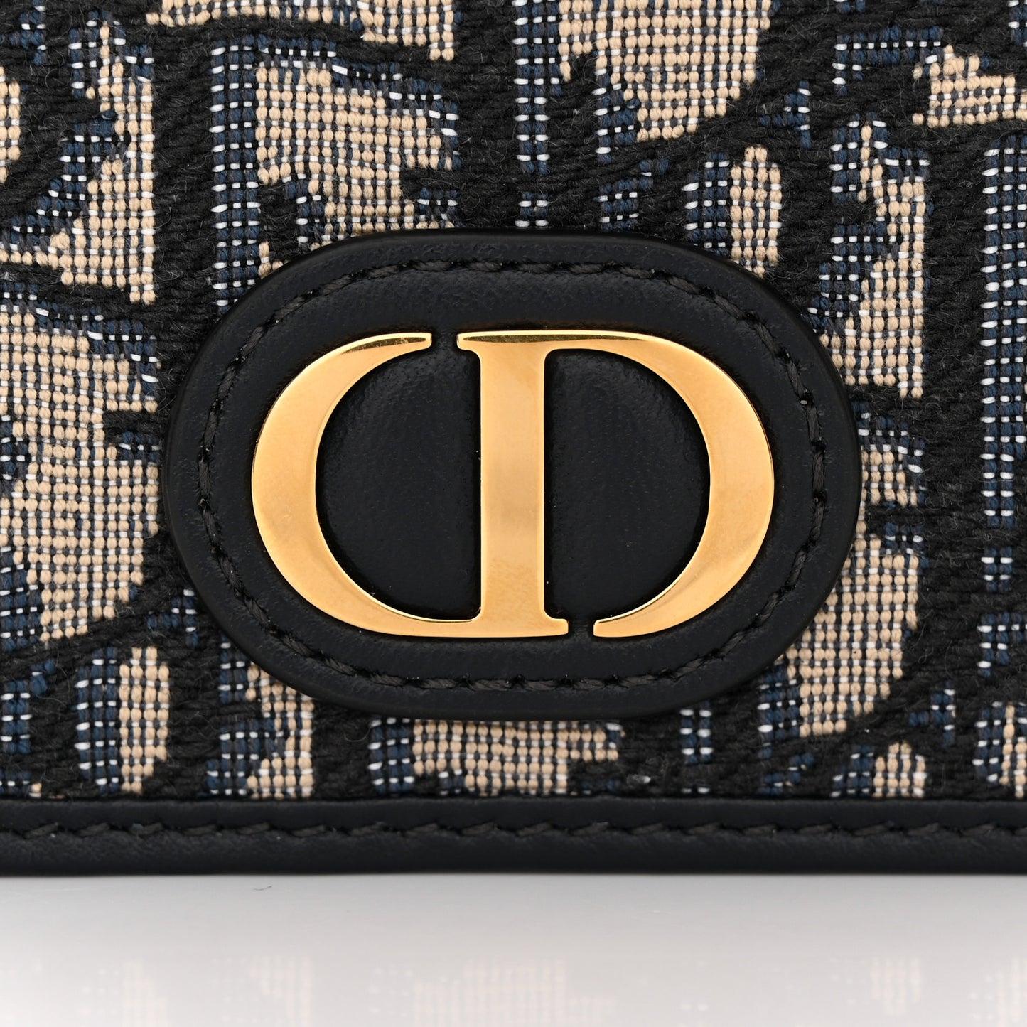 Oblique 30 Montaigne Passport Holder Blue