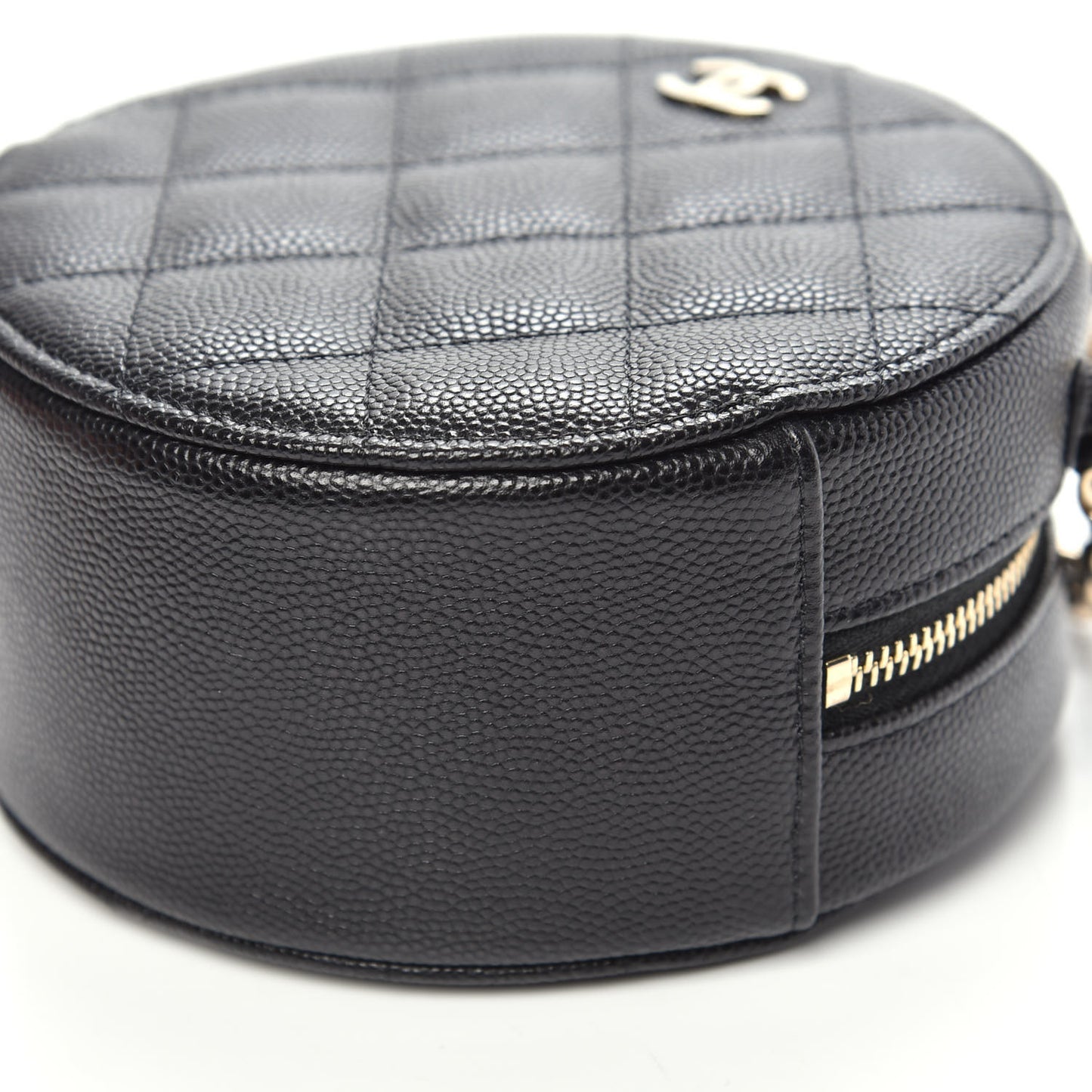 Caviar Quilted Round Clutch With Chain Black