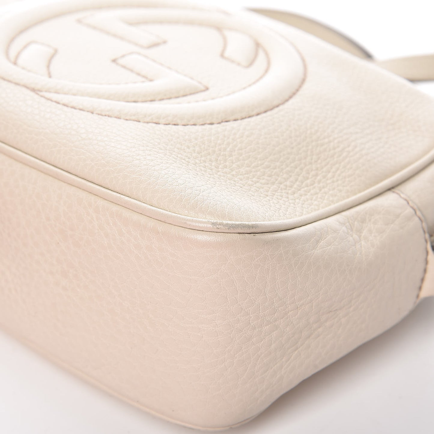 Pebbled Calfskin Small Soho Disco Bag Off White