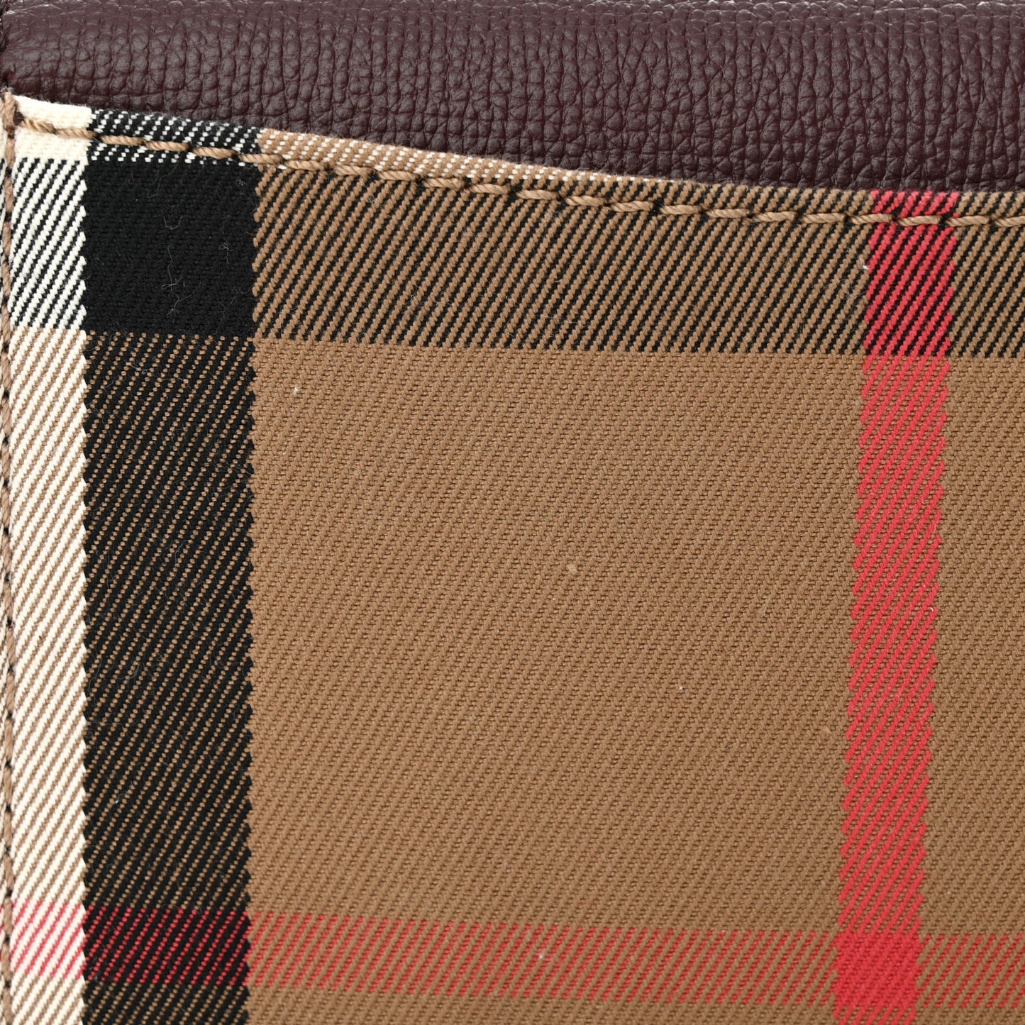 Grained Calfskin House Check Tartan Mix Hampshire Wallet On Chain Burgundy
