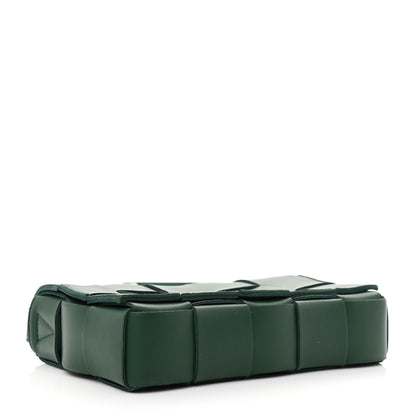 Bottega Veneta Lambskin Maxi Intrecciato Cassette Crossbody Bag Raintree Green 4 of 10