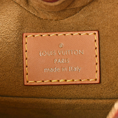 Louis Vuitton Monogram Game On Coeur 6 of 9