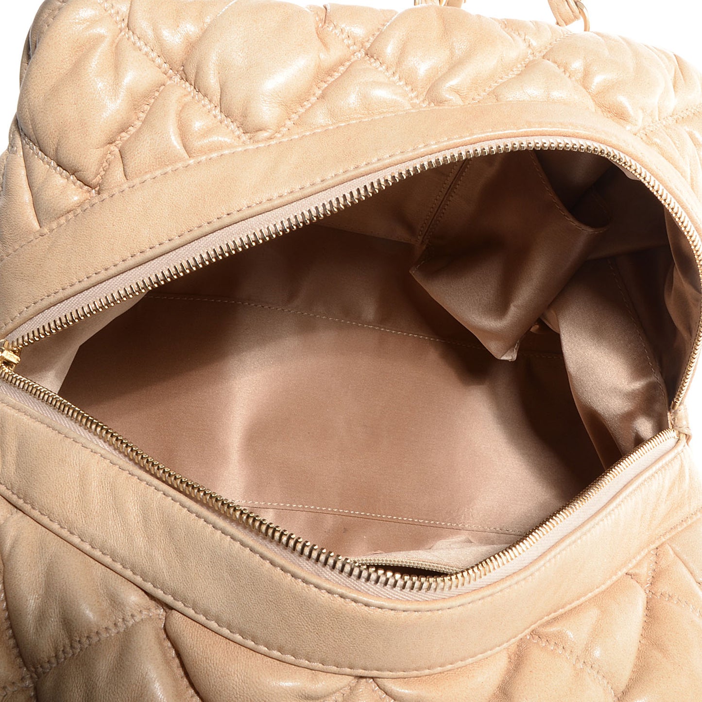 Lambskin Bubble Quilt Bowler Beige