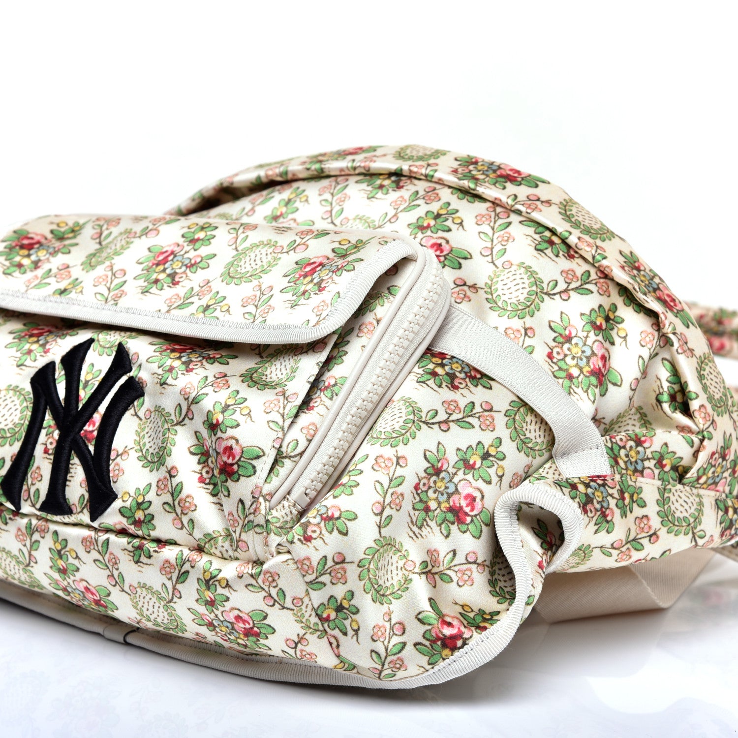 Gucci X MLB Satin Floral Print NY Yankees Patch Convertible Belt Bag Ivory Green 7 of 11