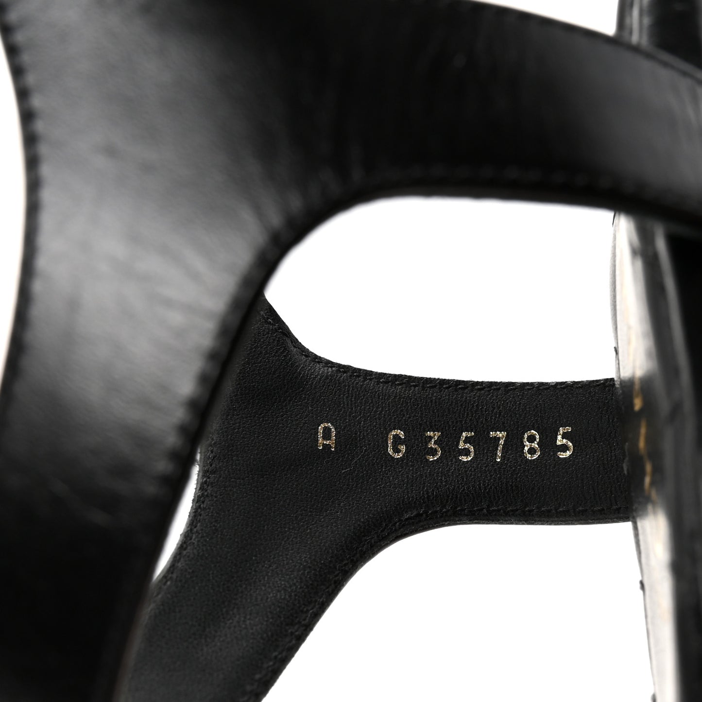 Calfskin Medallion CC Thong Sandals 38 Black