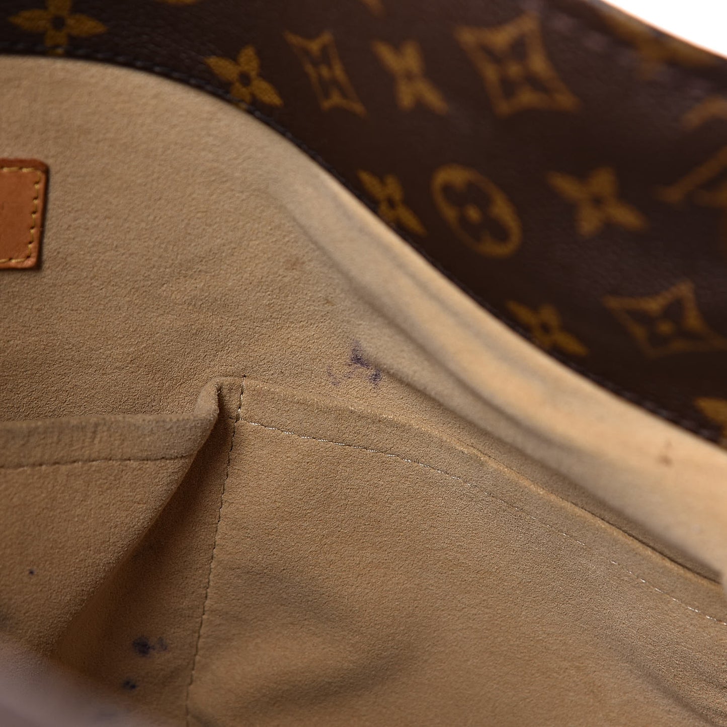 Monogram Artsy MM