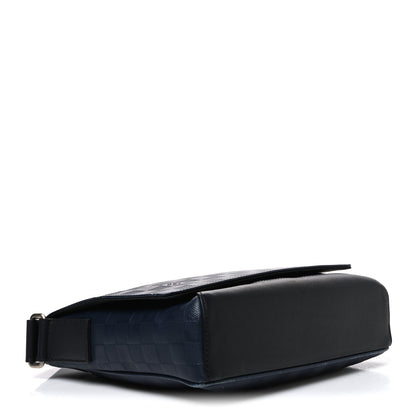 Louis Vuitton Damier Infini District PM Onyx 4 of 11