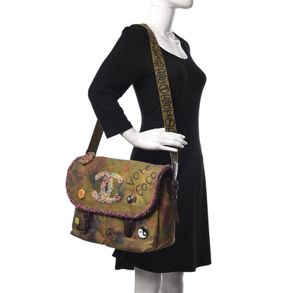 Chanel Washed Toile Large Graffiti On The Pavements Messenger Khaki Multicolor 2 of 15
