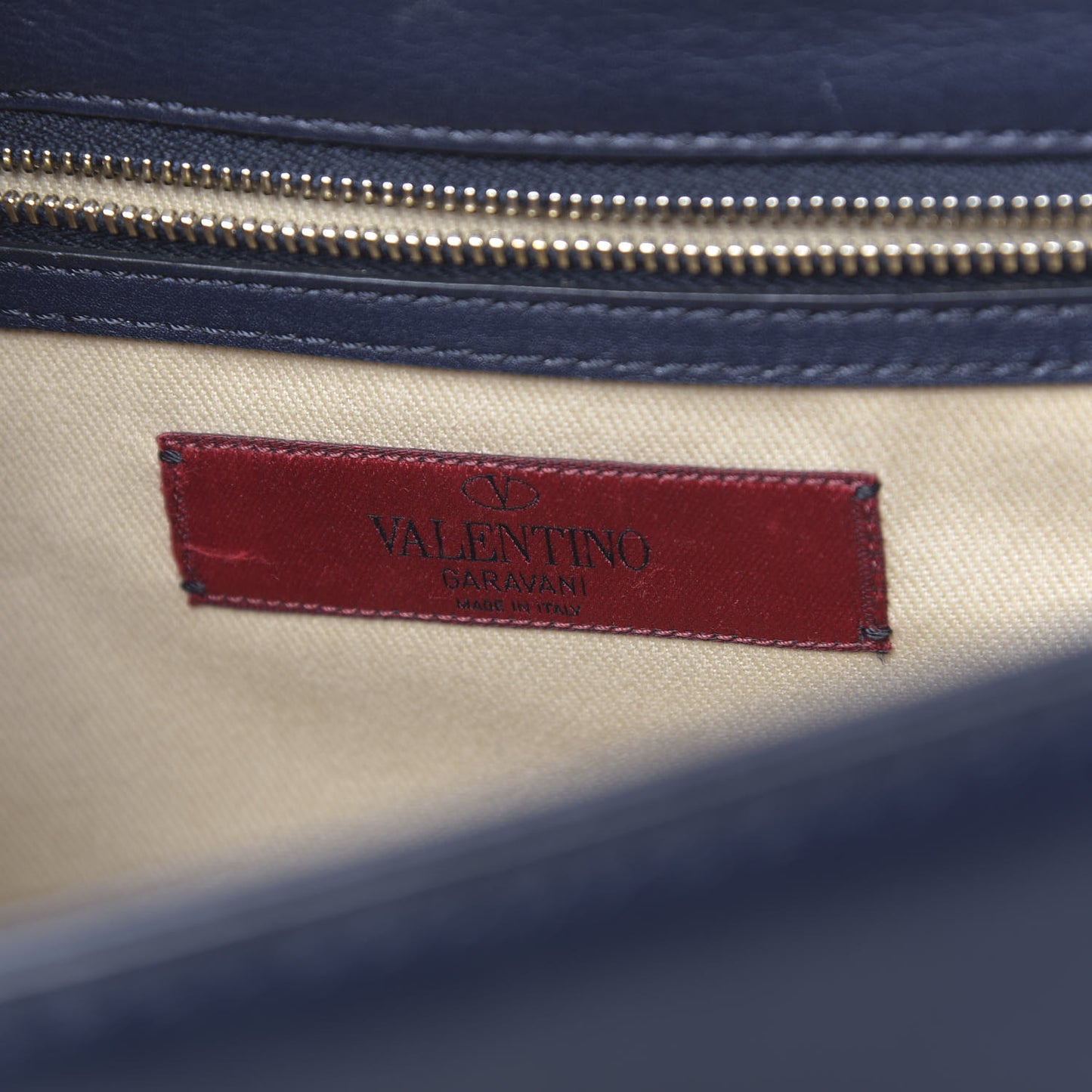 Vitello Medium Glam Lock Rockstud Flap Marine