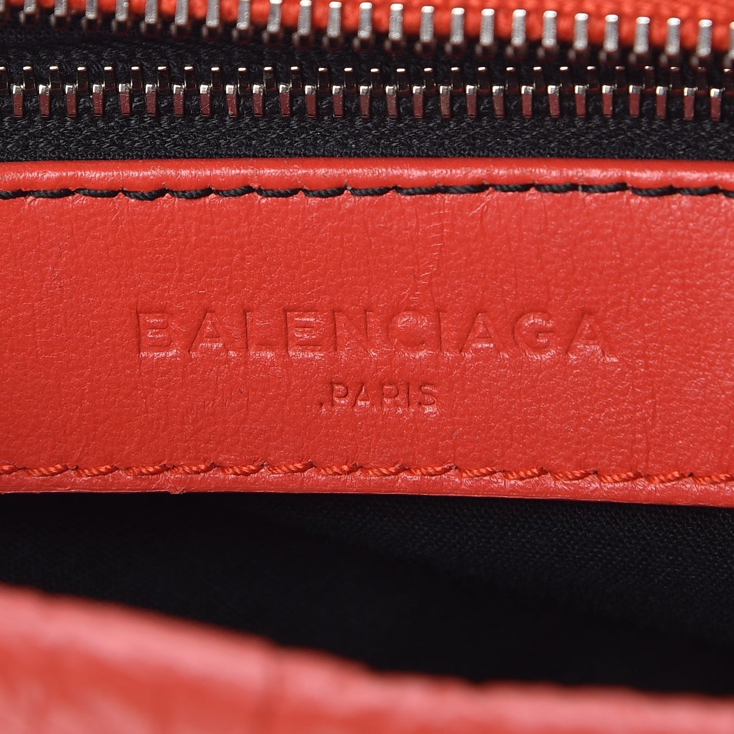 Matte Goatskin Rubber Covered Classic Hardware Mini Twiggy Rouge Coquelicot Rouge Braise