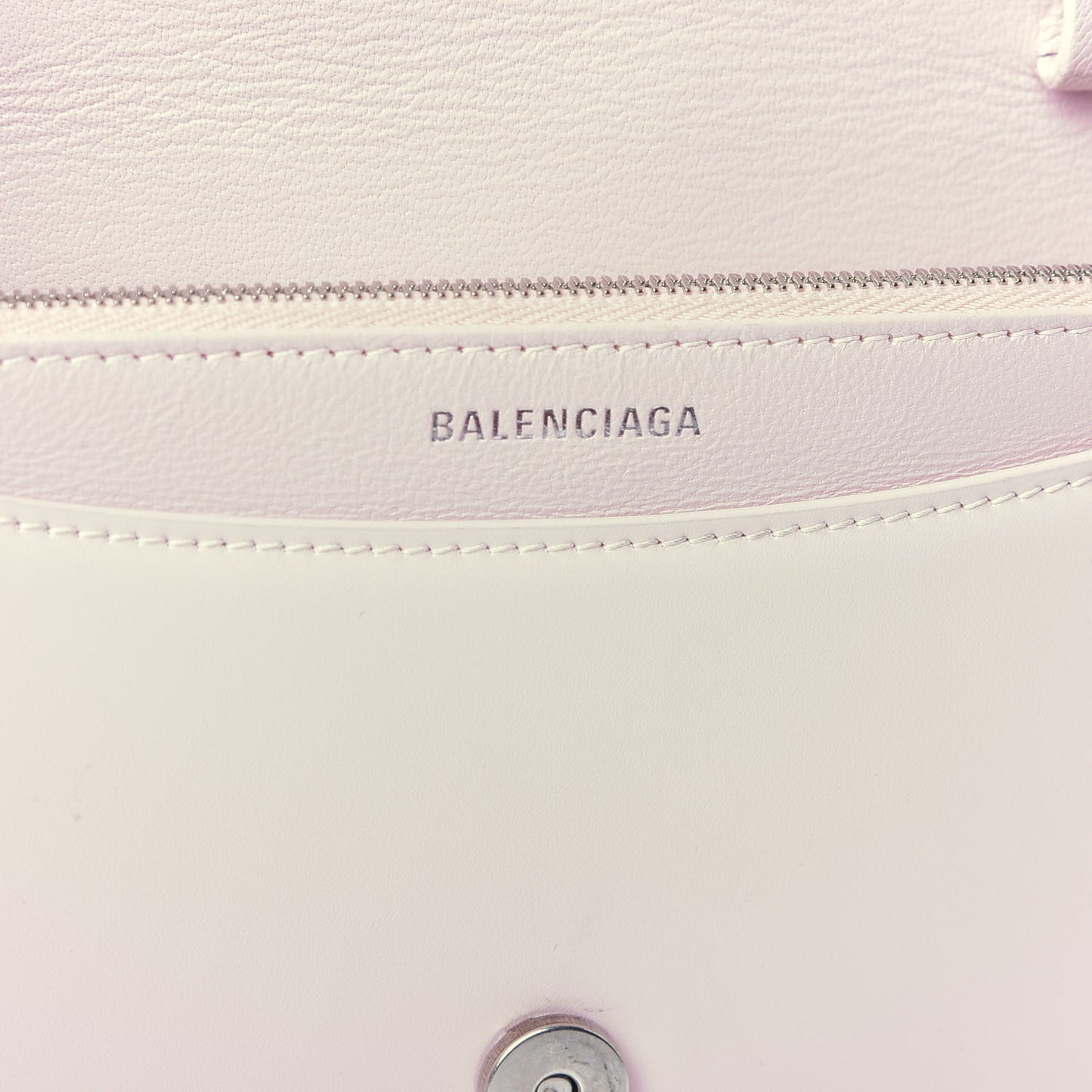 Smooth Calfskin B Wallet on Chain Light Rose