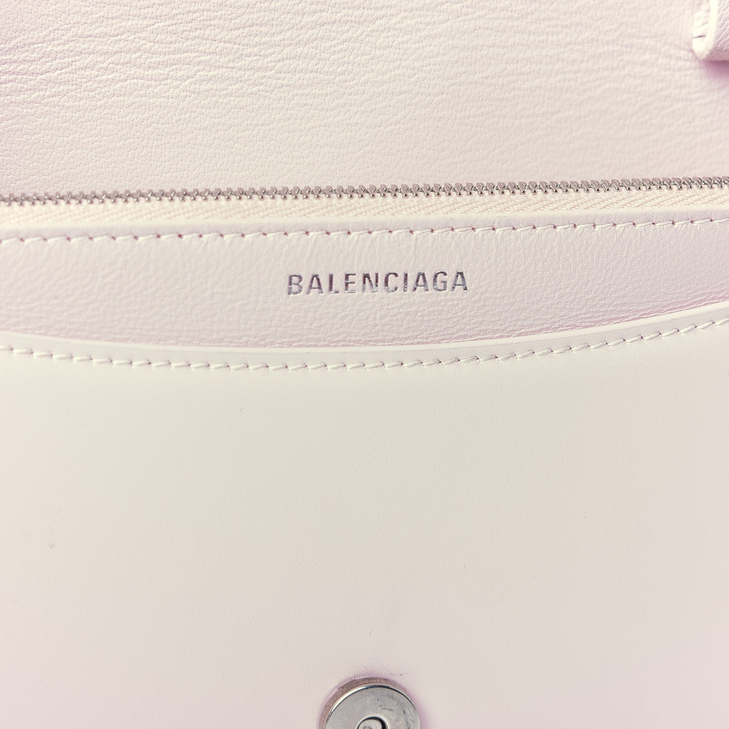 Balenciaga Smooth Calfskin B Wallet on Chain Light Rose 6 of 7