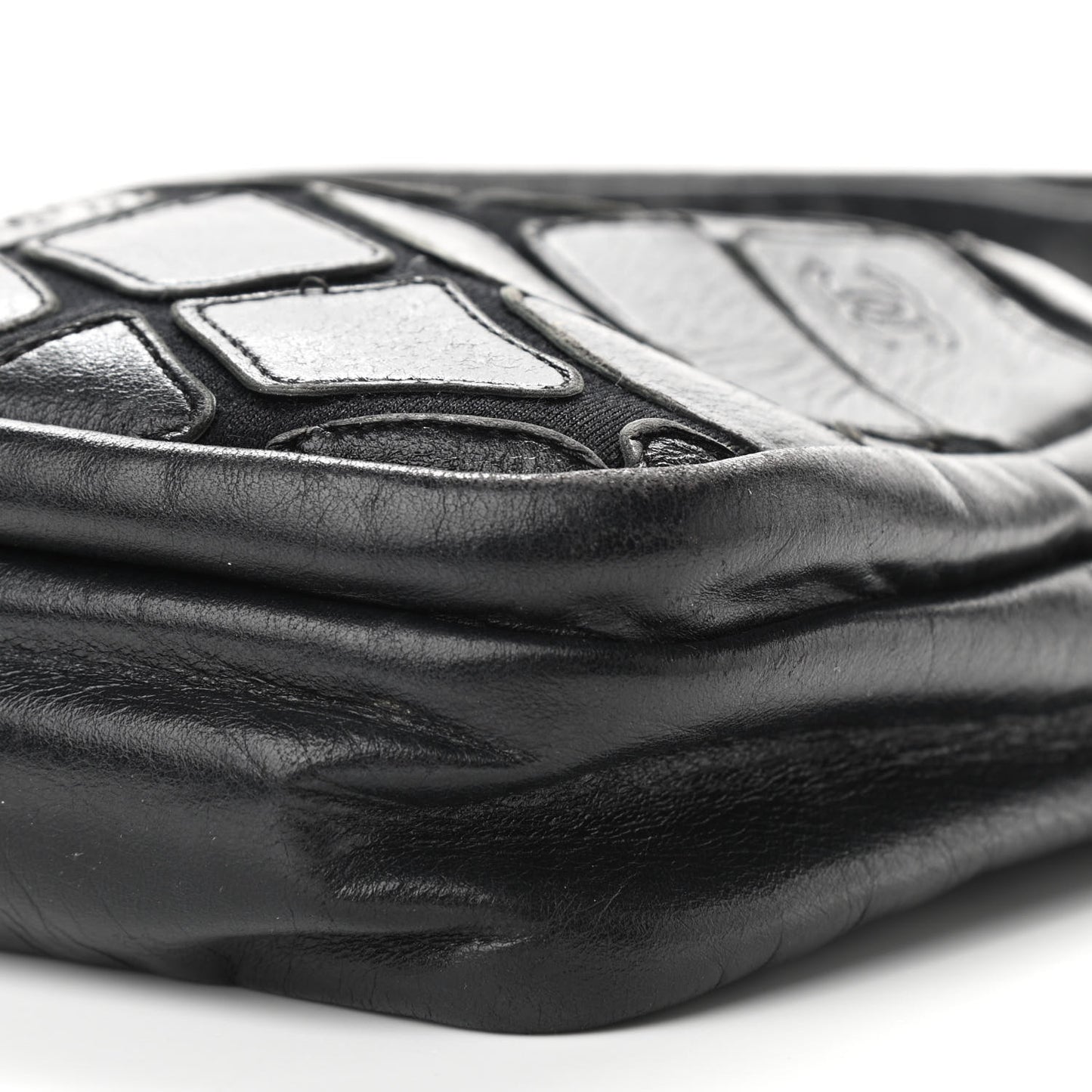 Lambskin Jersey Scales Zipper Shoulder Bag Black