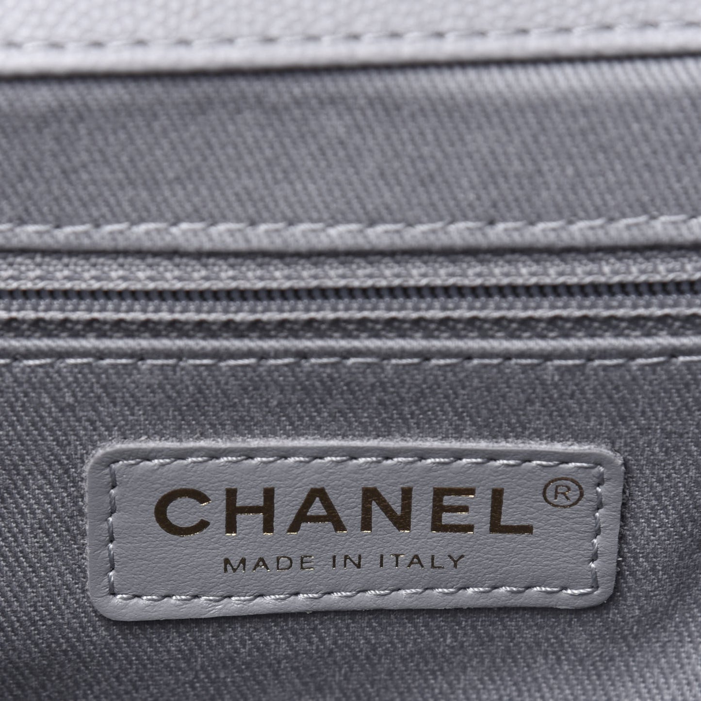 Caviar Quilted Small Business Affinity Flap Grey