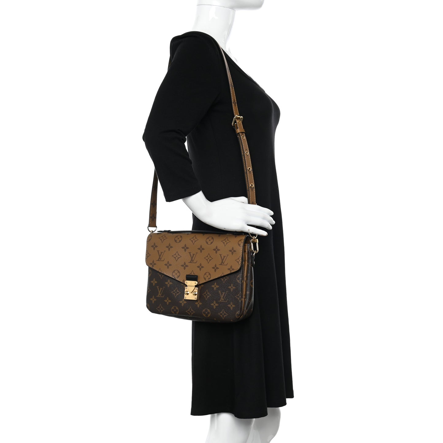Reverse Monogram Pochette Metis