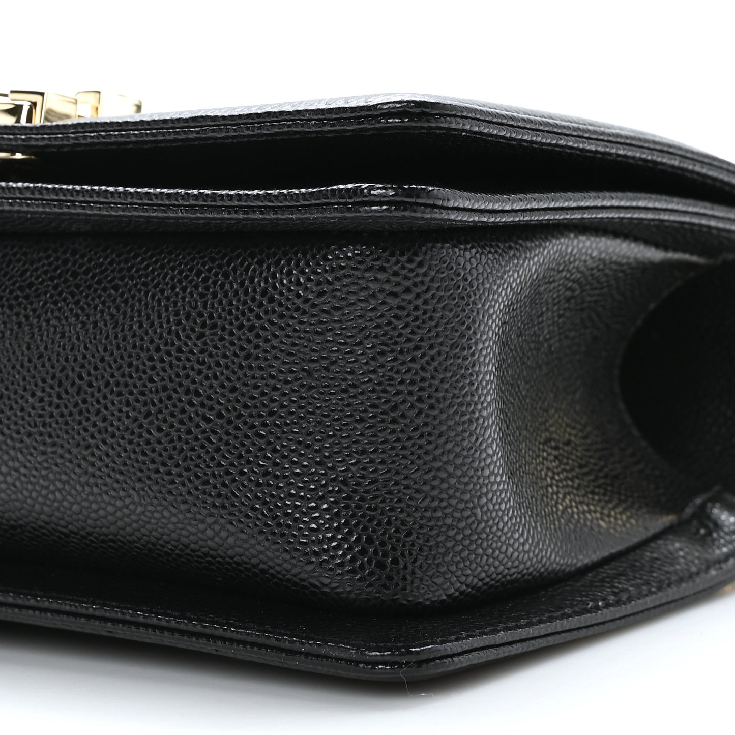 Caviar Chevron Quilted Small Boy Flap Black